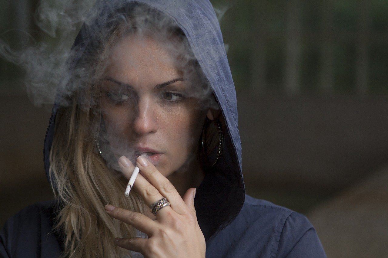 La vitamine C améliore-t-elle réellement la circulation sanguine des fumeurs ?