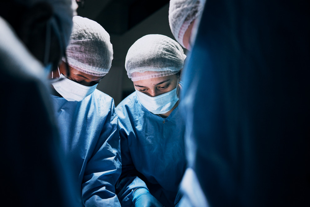 Chirurgie esthétique : peut-on effacer ou atténuer les cernes ?