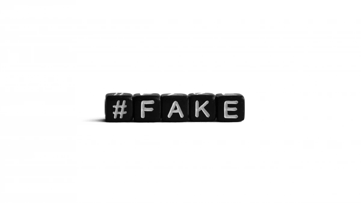 Fake news et démocratie : un cocktail explosif pour notre société