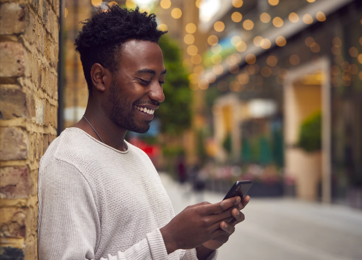 Le rôle des médias sociaux dans les révolutions modernes